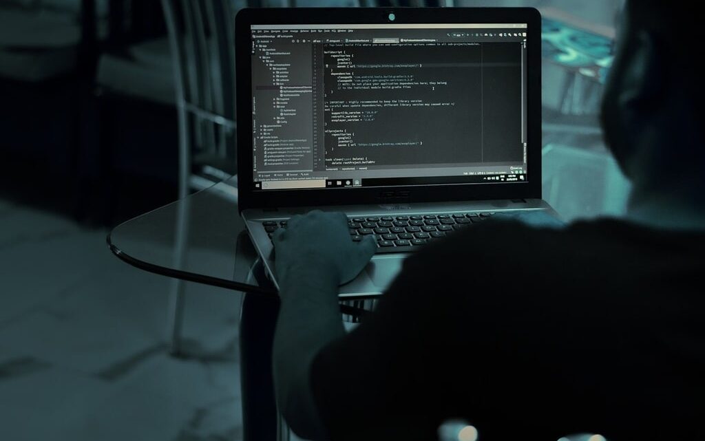 Générer du code informatique avec ChatGPT gratuit